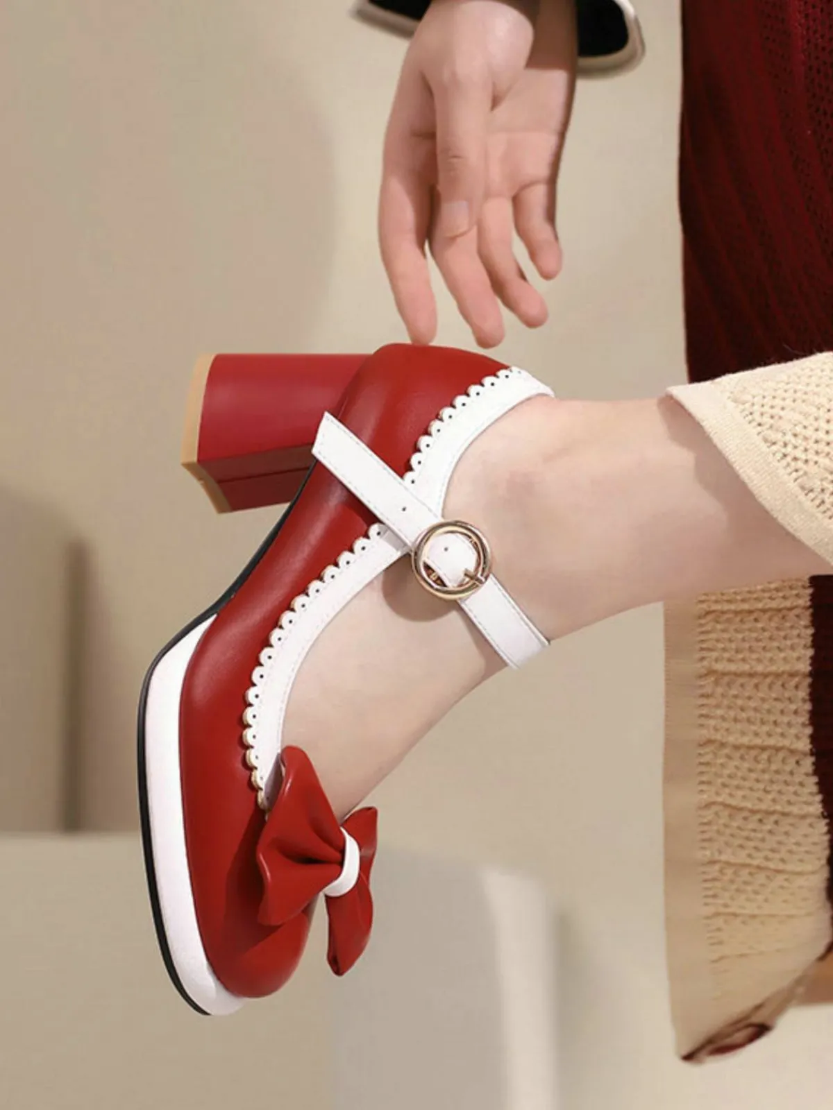 Hot Retro Stage Bowknot Chunky Heels Mary Jane Shoes