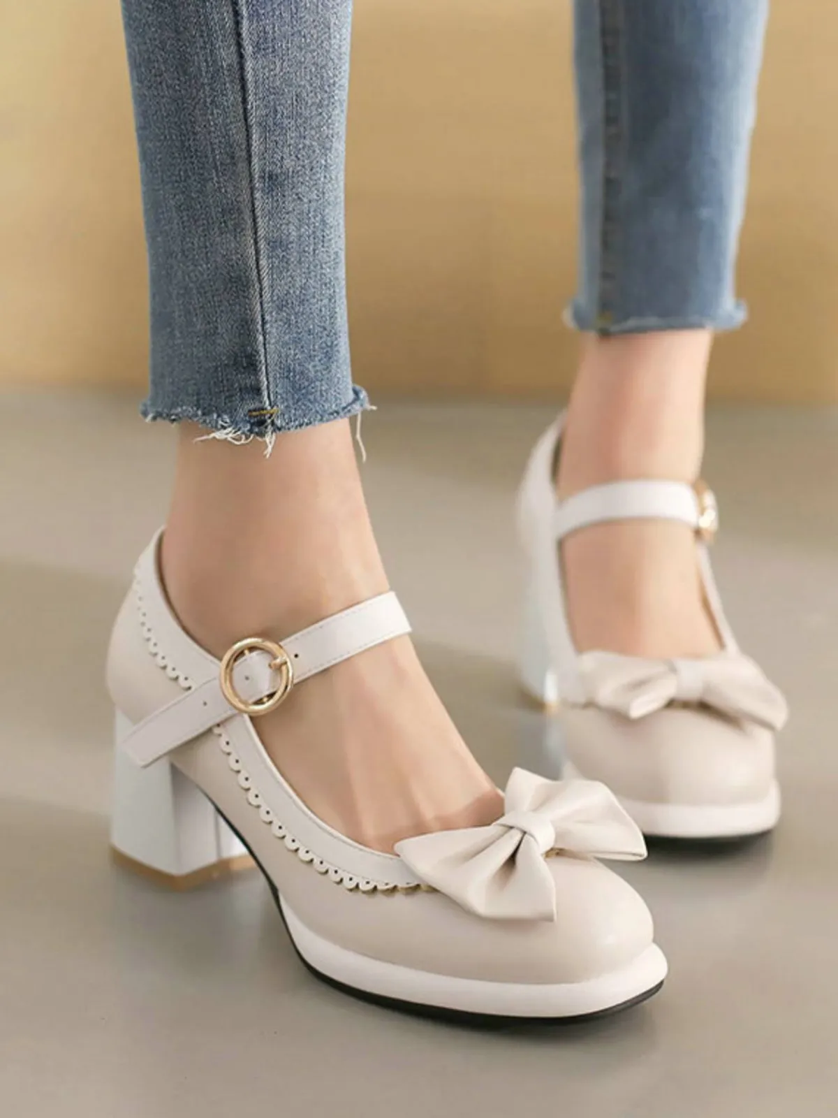 Hot Retro Stage Bowknot Chunky Heels Mary Jane Shoes