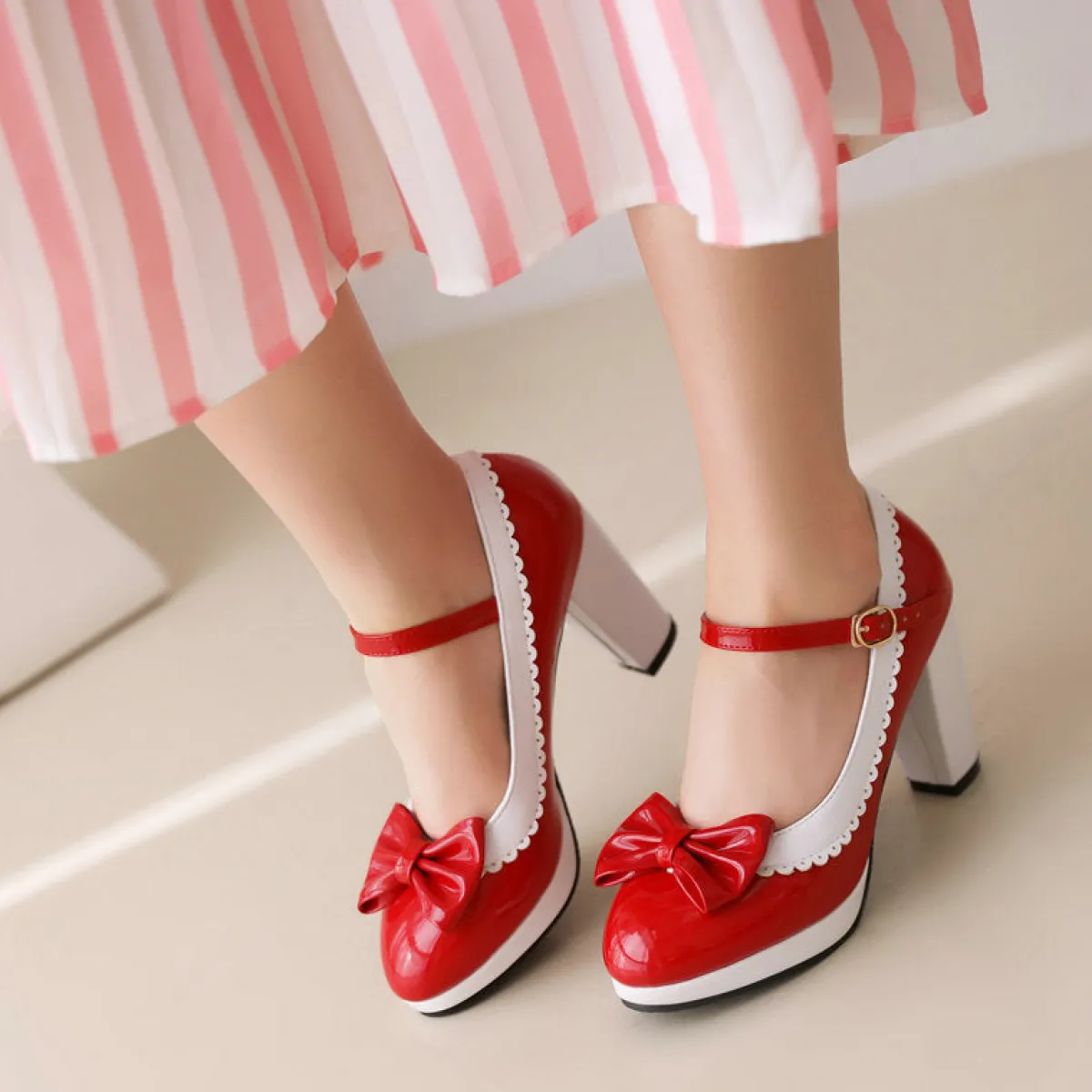 Fashion Retro Stage Bowknot Chunky Heels Mary Jane Shoes