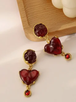 Discount Retro Stage Burgundy Heart Resin Vintage Earrings