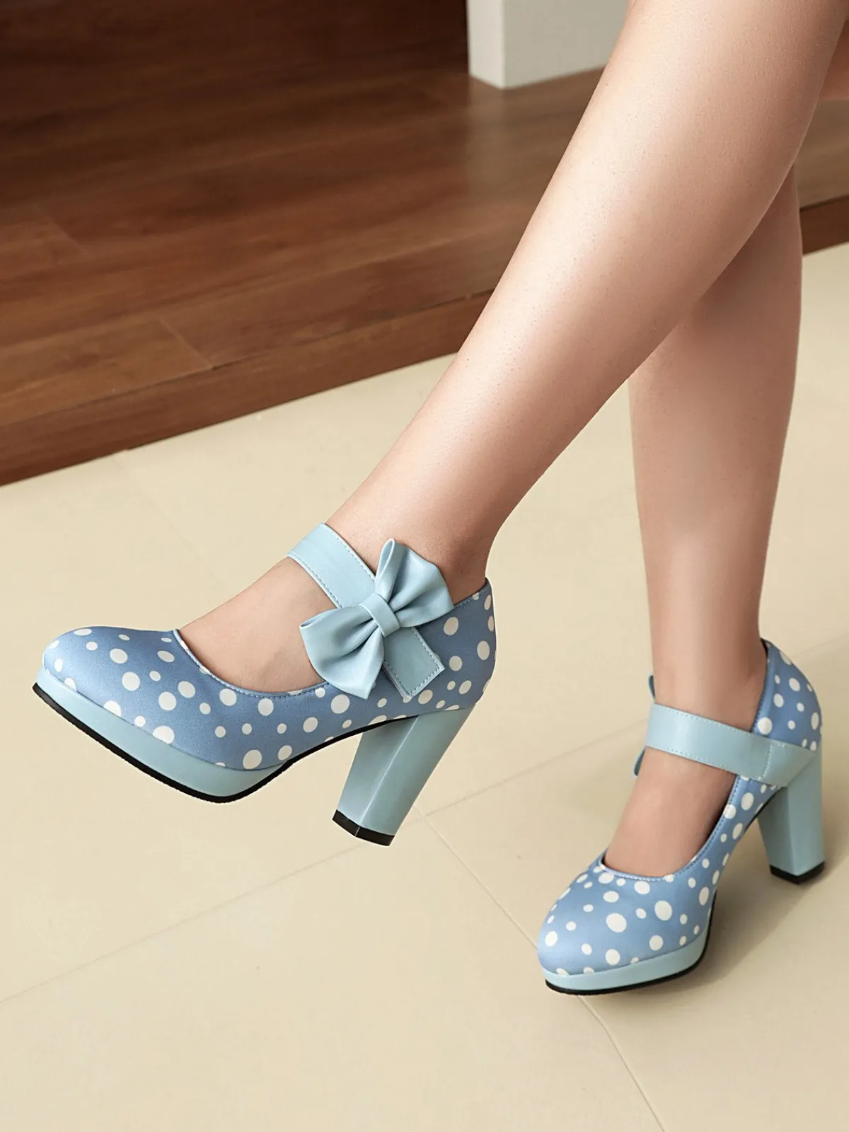 Fashion Retro Stage Mary Jane Polka Dots Bowknot Chunky Heels