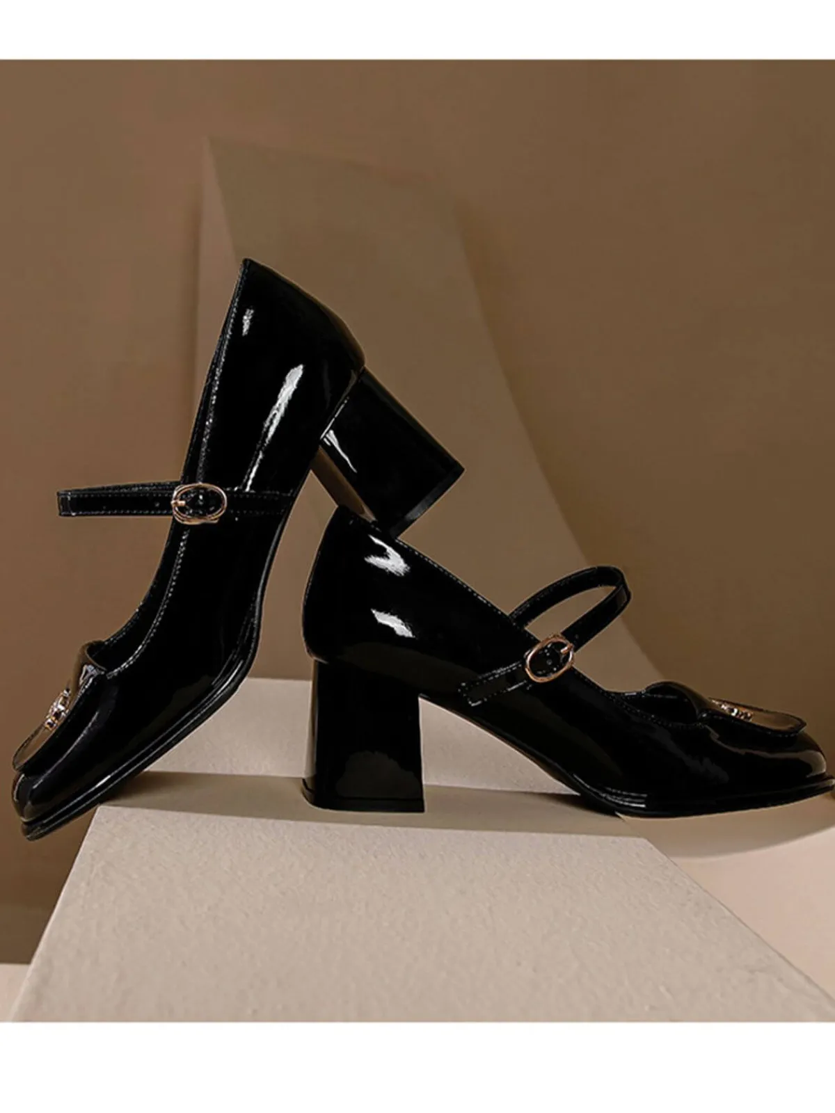 New Retro Stage Patent Leather Mary Jane Thick Heel Shoes