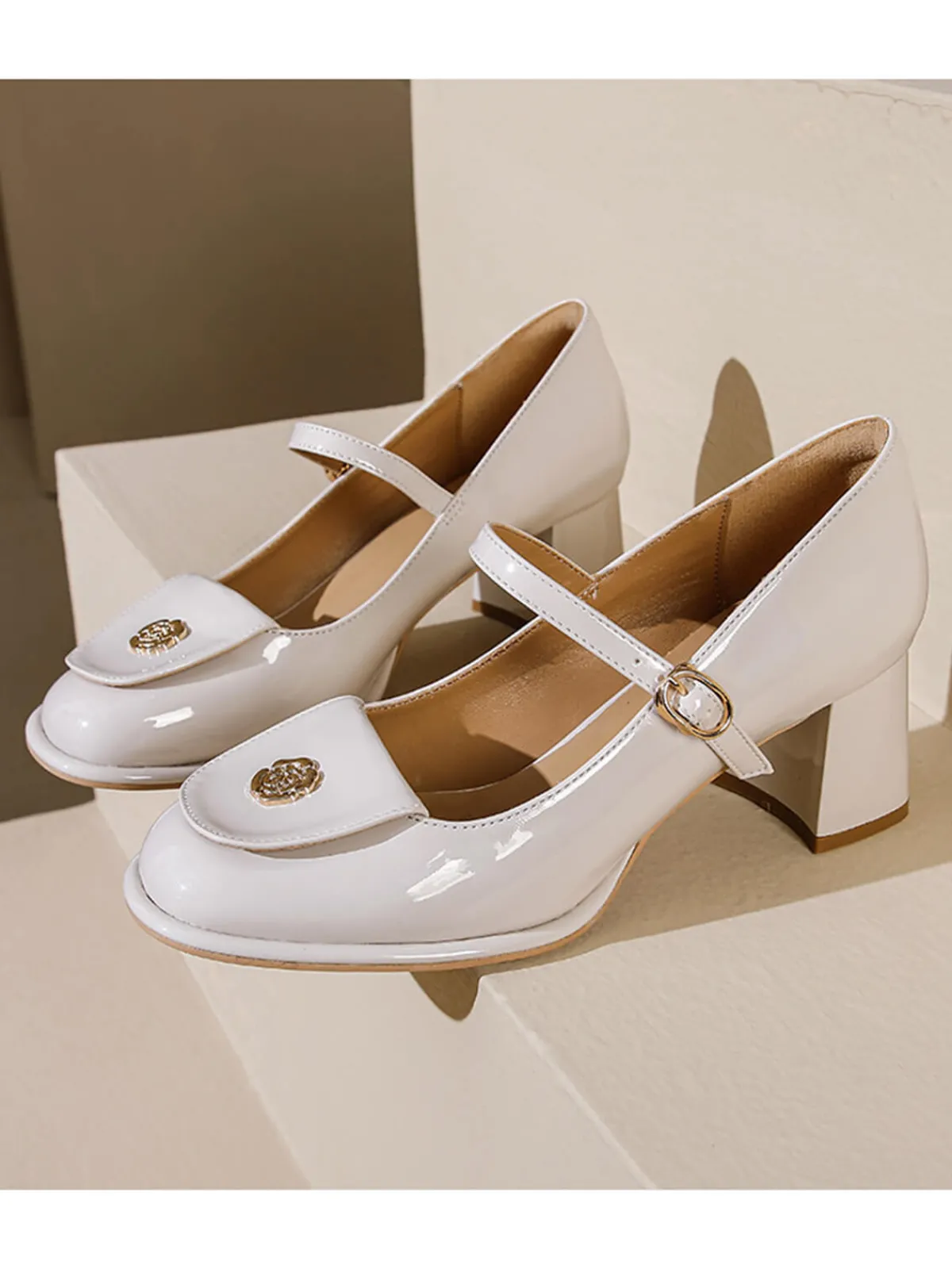 New Retro Stage Patent Leather Mary Jane Thick Heel Shoes