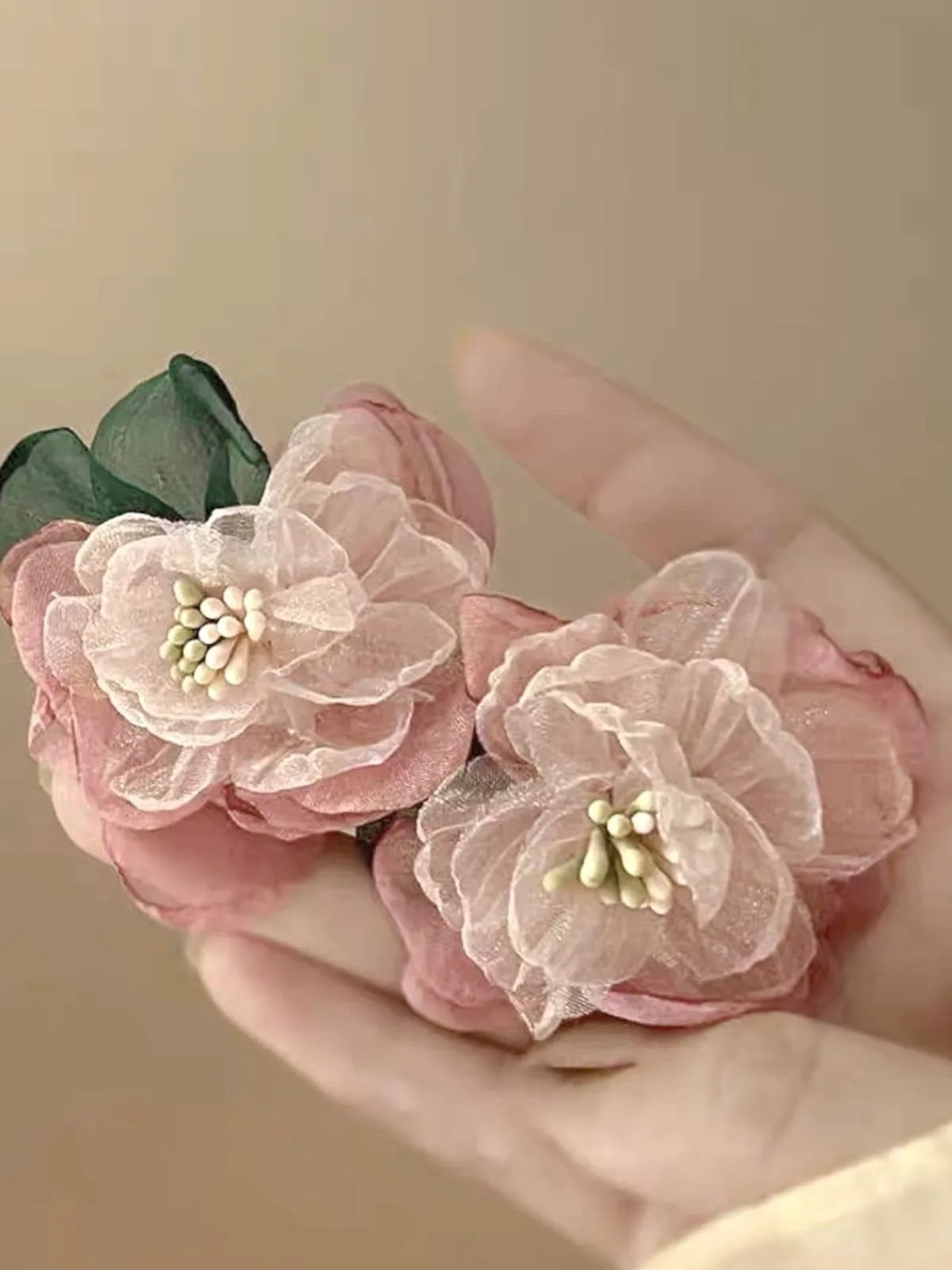 Fashion Retro Stage Pink Vintage 3D-Floral Earrings