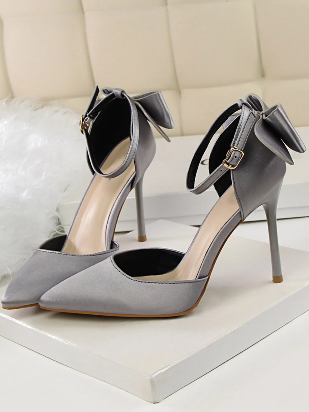 New Retro Stage Pointed Toe Bow Strap Satin High Heels Shoes