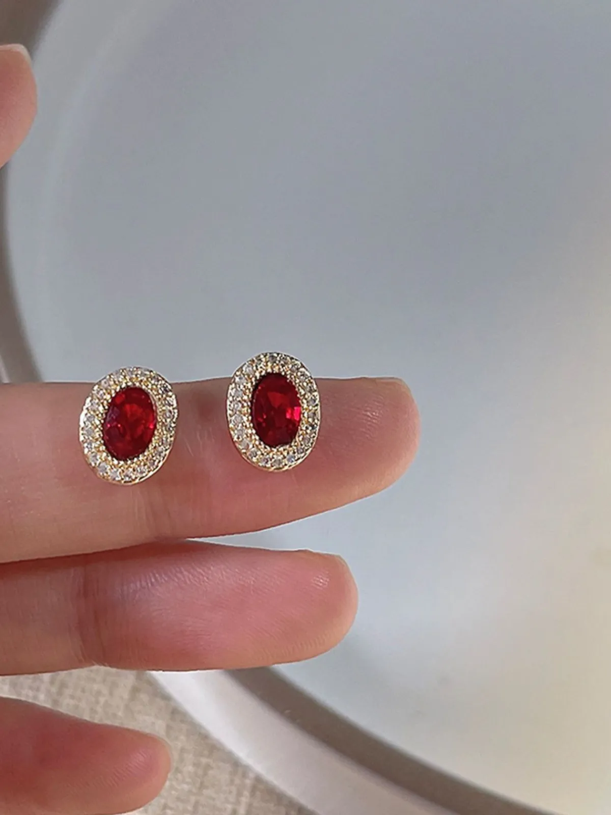 Clearance Retro Stage Red Vintage Oval Crystal Diamond Earrings