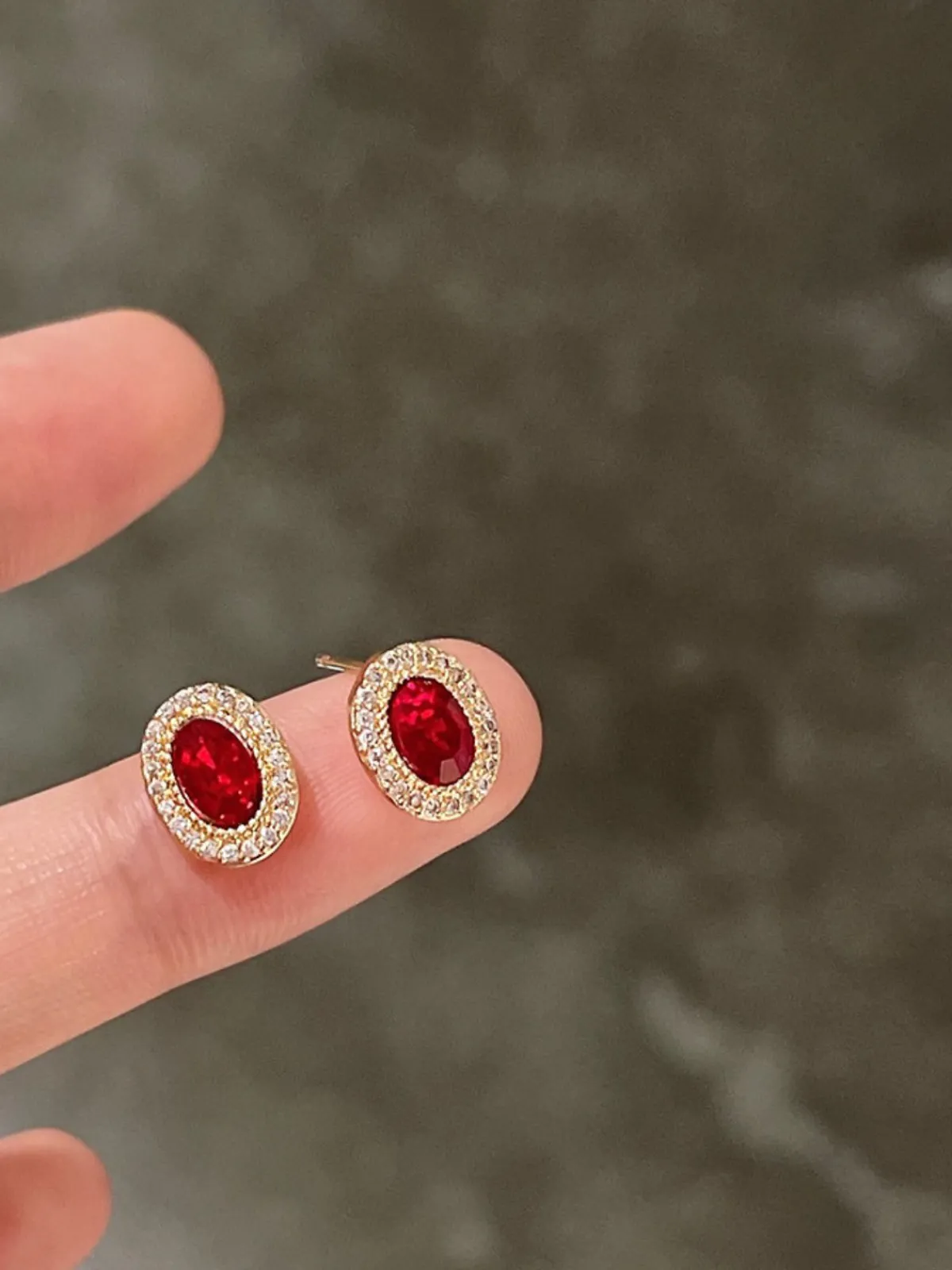 Clearance Retro Stage Red Vintage Oval Crystal Diamond Earrings