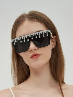 Fashion Retro Stage Retro Black Large Frame Diamond Sunglasses