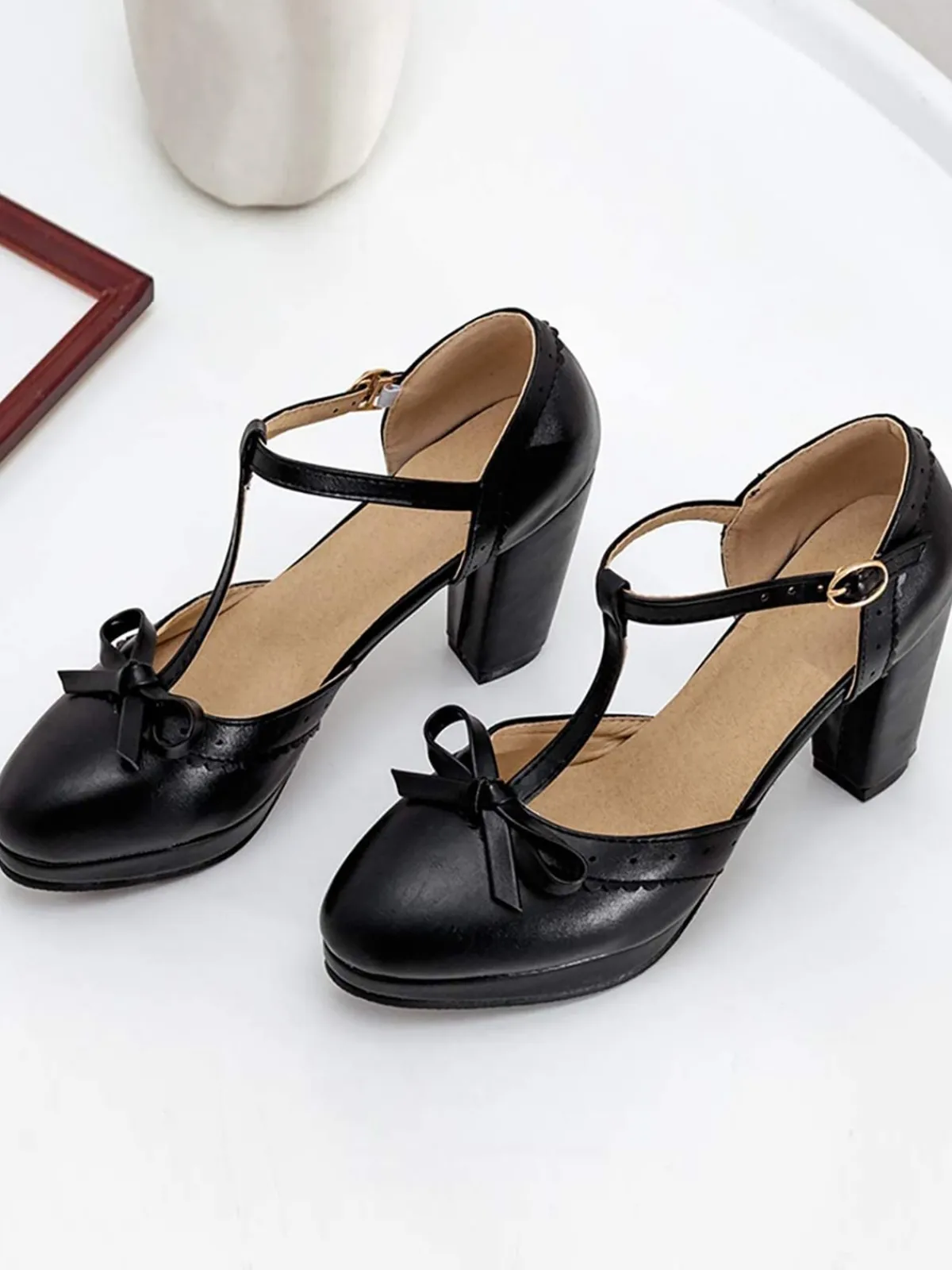 Online Retro Stage Retro Bow T-Strap High Heels Shoes