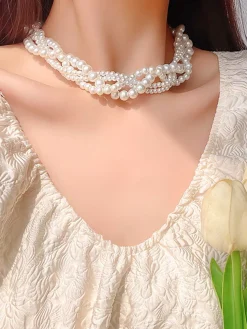 Hot Retro Stage Retro Multi-Layered Pearl Pendant Necklace