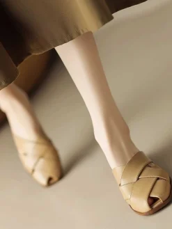 New Retro Stage Retro PU Leather Woven Sandals