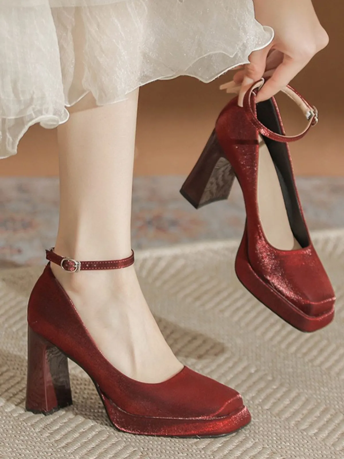 Online Retro Stage Retro Satin Block Heel Mary Jane Shoes