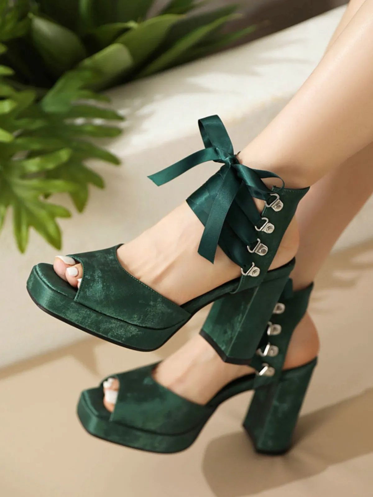 New Retro Stage Ribbon Bow Lace-Up Chunky Heel Sandals