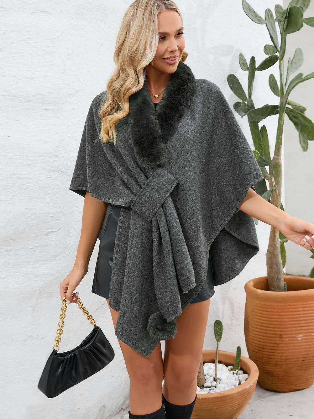 Online Retro Stage 1950s Solid Furry Batwing Coat