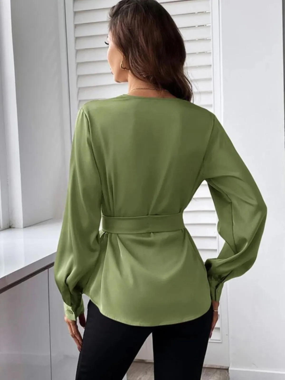 Online Retro Stage 1940s Solid Surplice V-Neck Silky Blouse