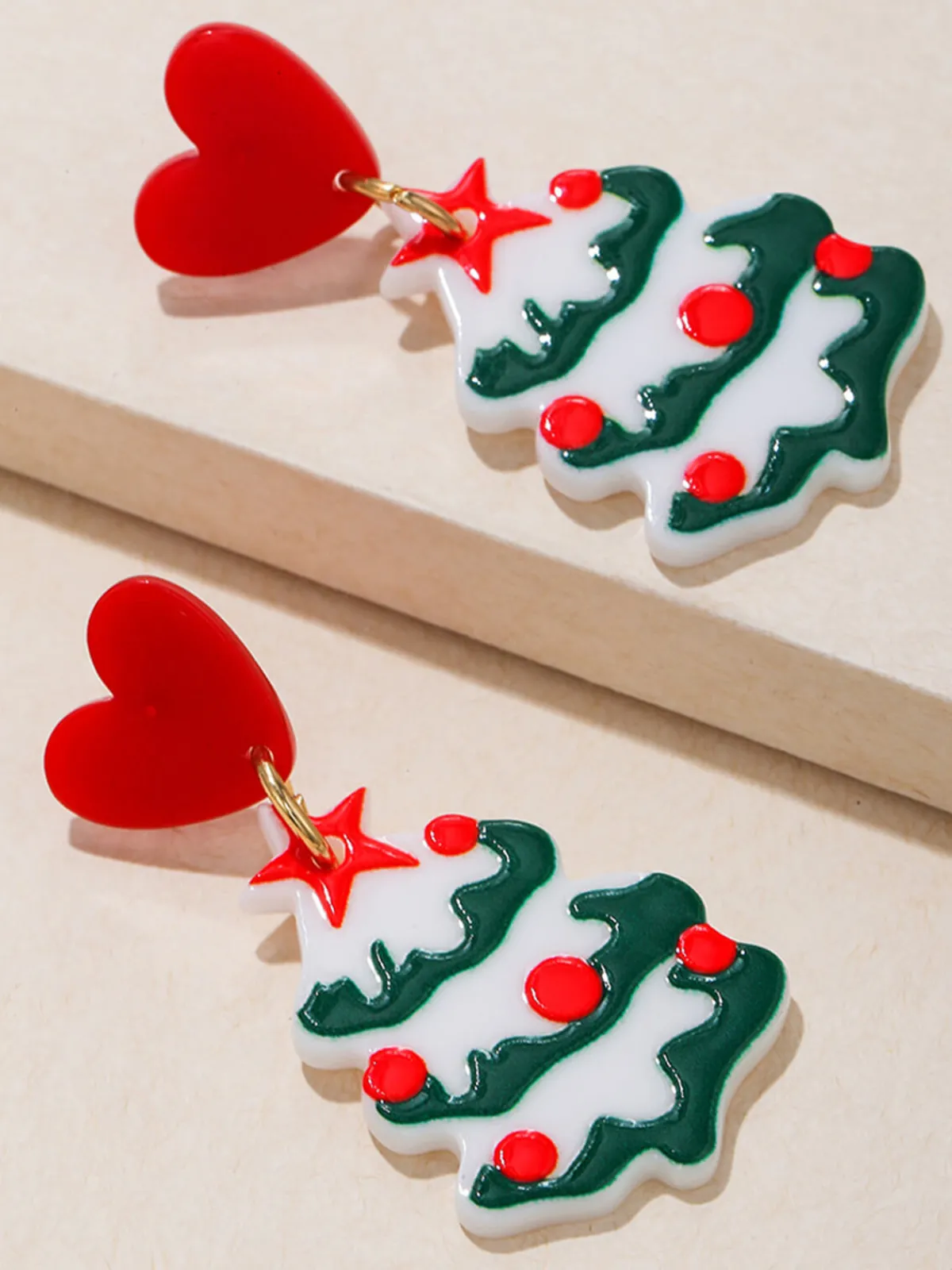 Discount Retro Stage Vintage Christmas Elements Heart Stud Earrings
