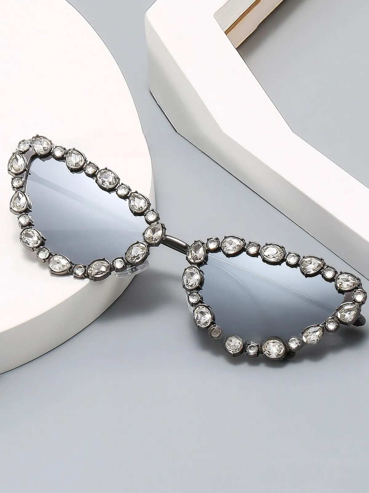 Clearance Retro Stage Vintage Diamond Cat Eye Sunglasses
