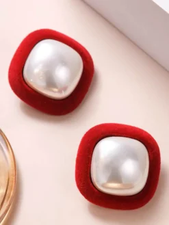 Hot Retro Stage Vintage Flocked Square Pearl Earrings