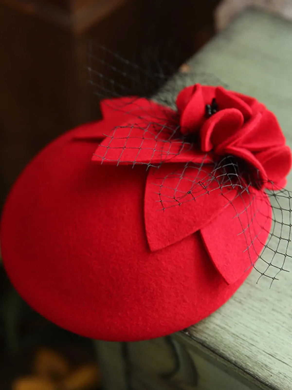 Outlet Retro Stage Vintage Floral Decor Mesh Woolen Hat