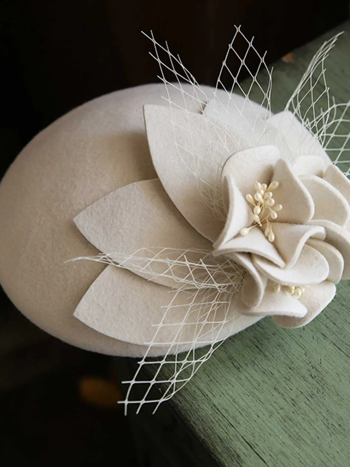 Outlet Retro Stage Vintage Floral Decor Mesh Woolen Hat