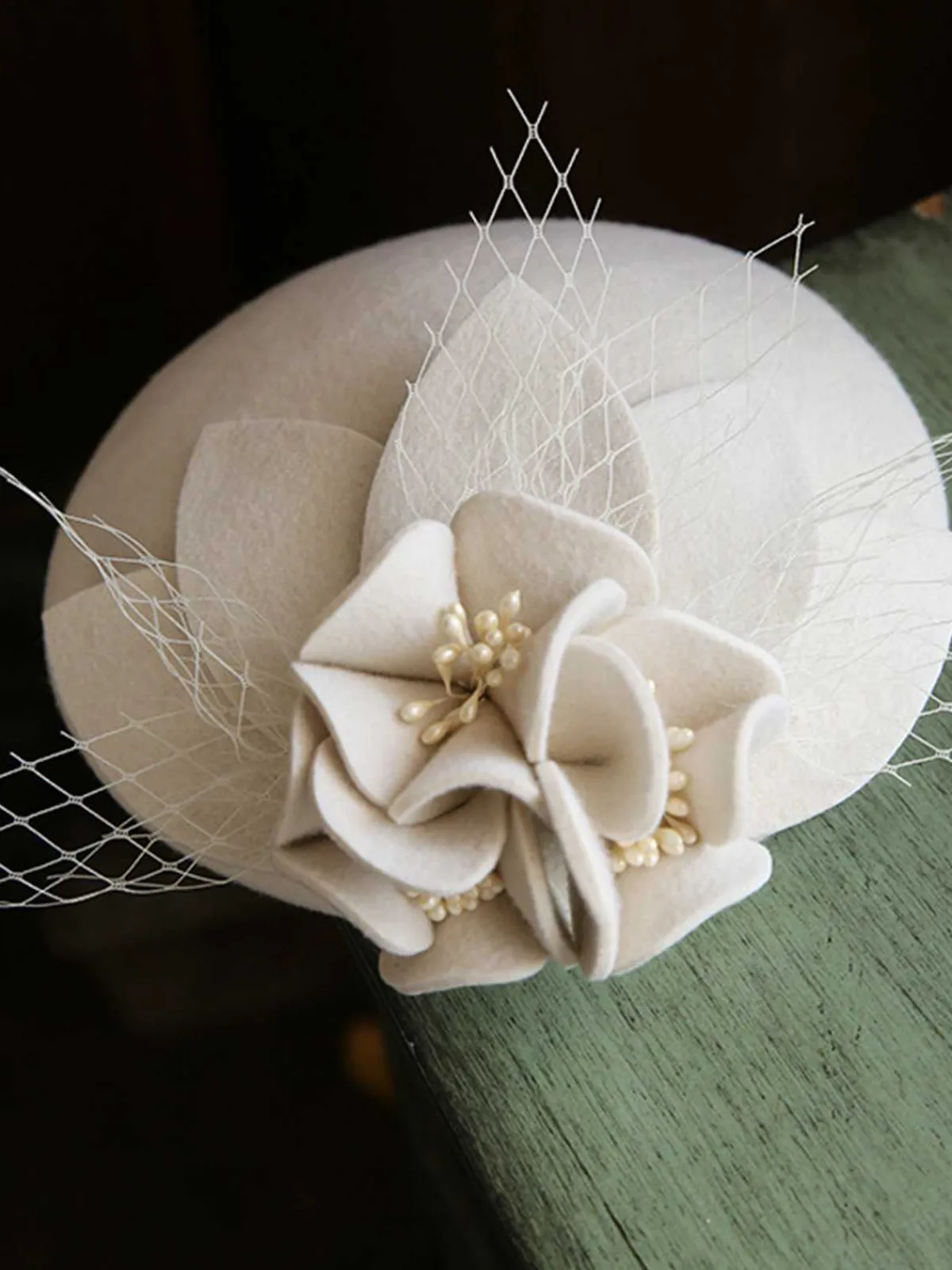 Outlet Retro Stage Vintage Floral Decor Mesh Woolen Hat