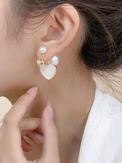 Clearance Retro Stage Vintage Gold Edged Pearl Heart Earrings