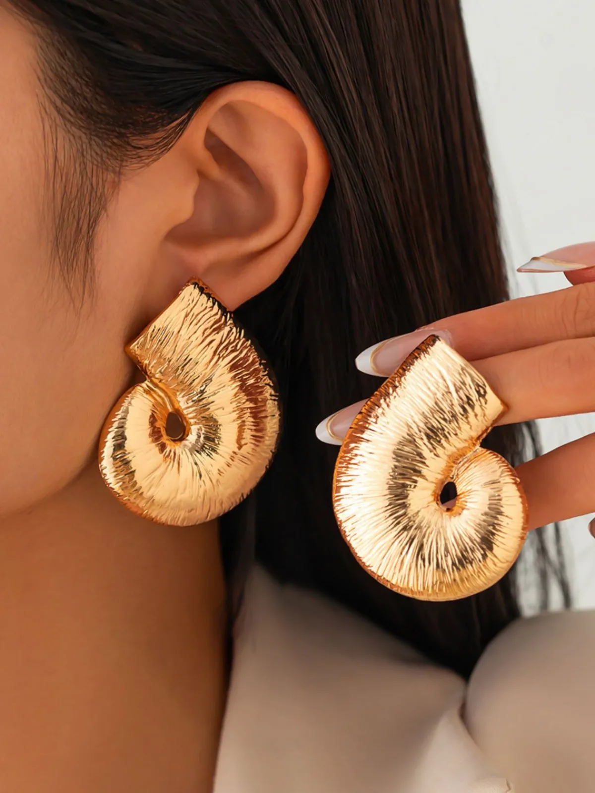 Fashion Retro Stage Vintage Irregular Alloy Earrings
