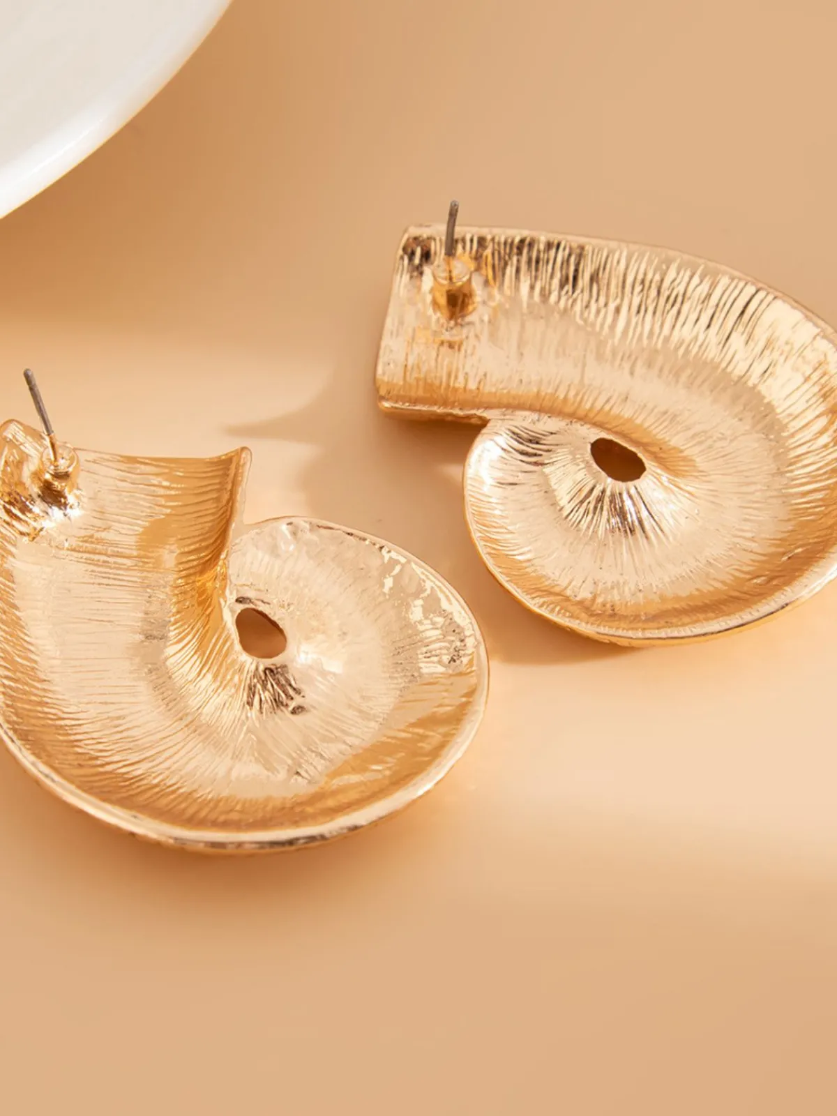 Fashion Retro Stage Vintage Irregular Alloy Earrings