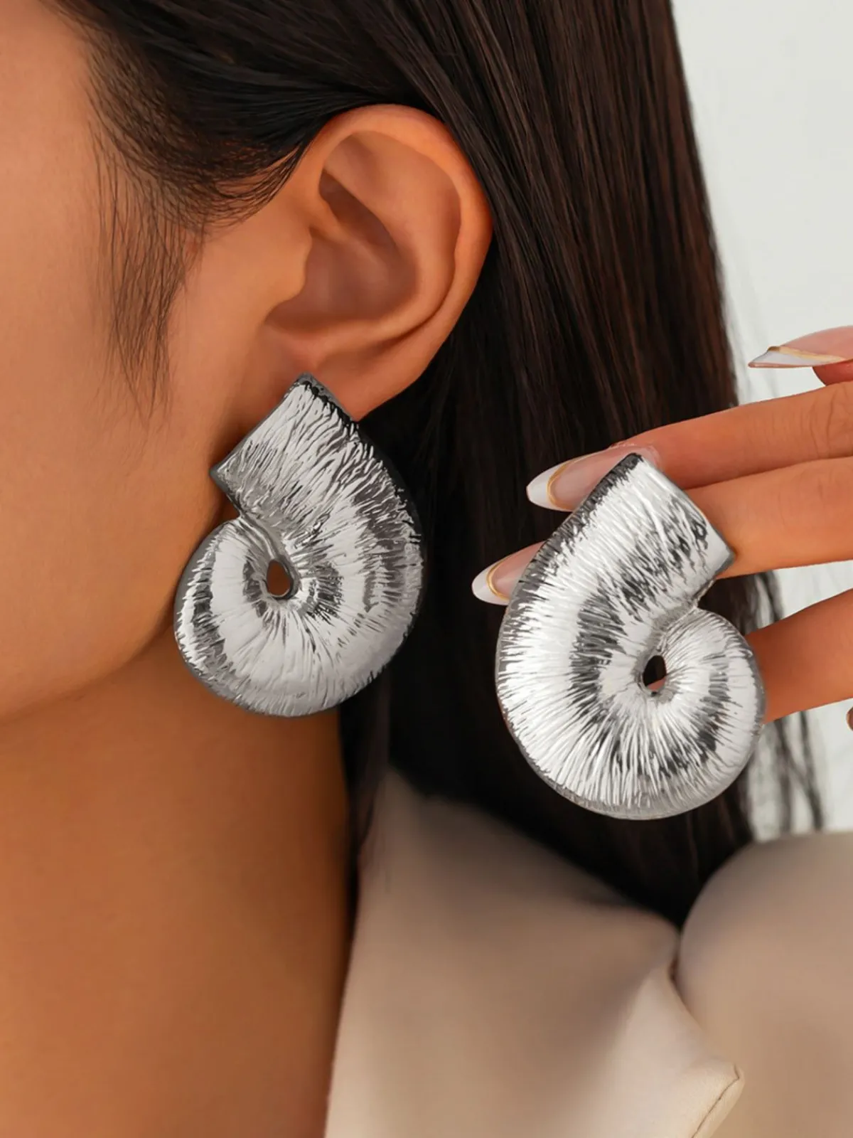 Fashion Retro Stage Vintage Irregular Alloy Earrings