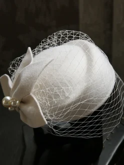 Fashion Retro Stage Vintage Pearl Decor Mesh Berets Woolen Hat