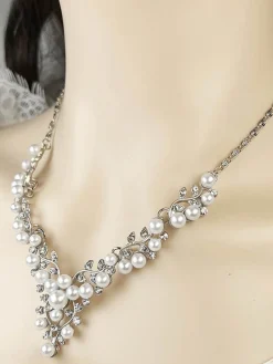 Hot Retro Stage White Pearl Rhinestone Leaves Necklace & Earring Set