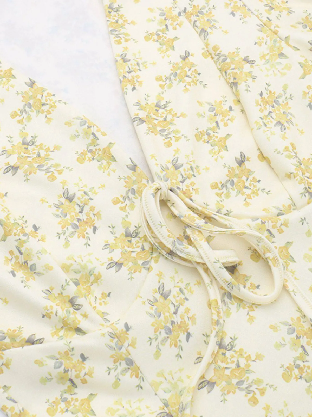 New Retro Stage 1960s Floral Puff Sleeves V-Neck Dress Yellow