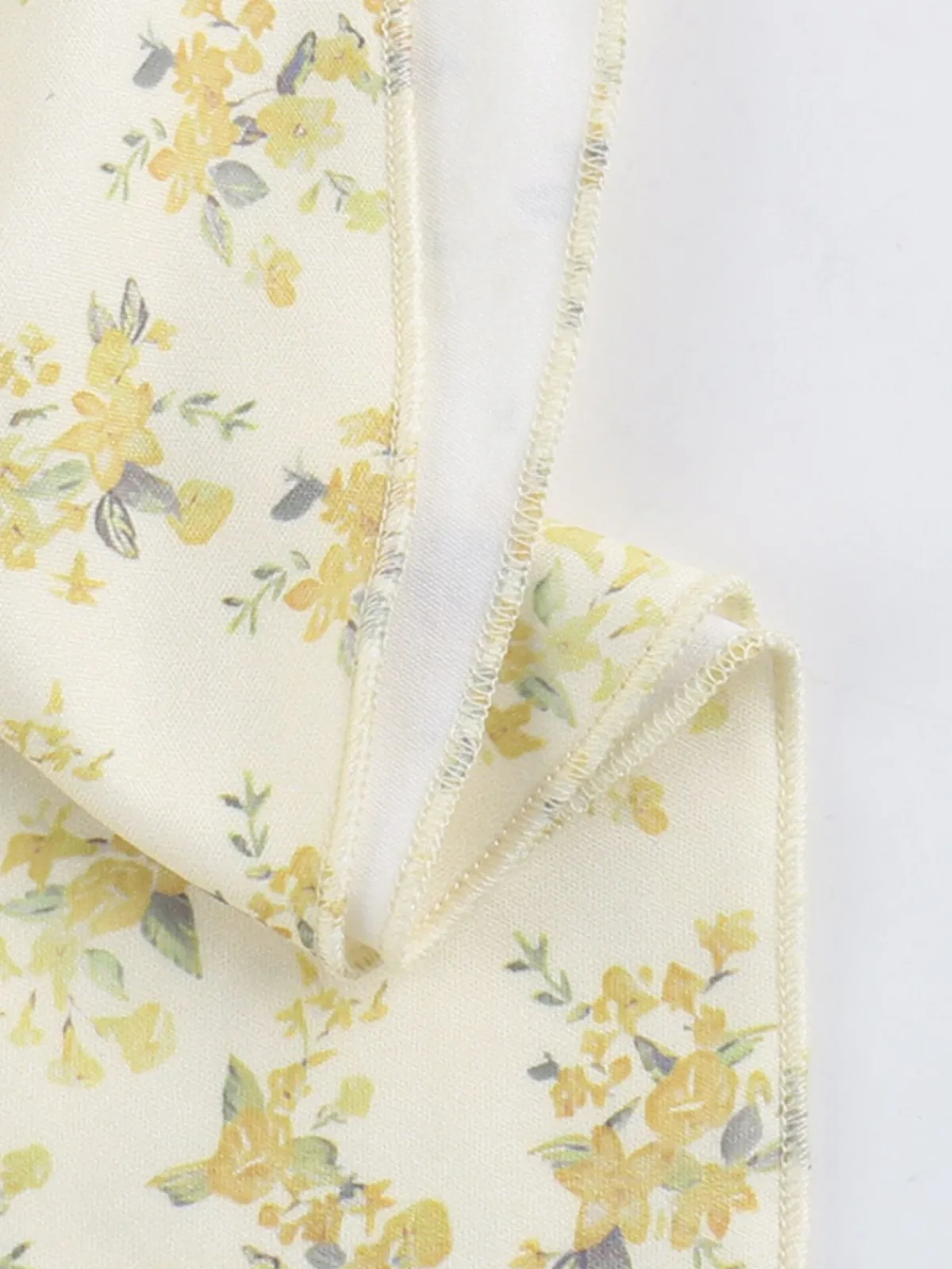 New Retro Stage 1960s Floral Puff Sleeves V-Neck Dress Yellow